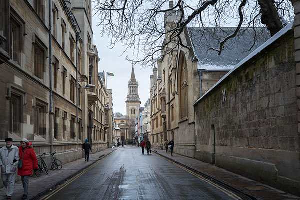 如果要申请牛津或剑桥，成绩要有多好？要多努力才能进？