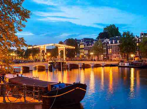 荷兰研究生留学一年费用是多少？